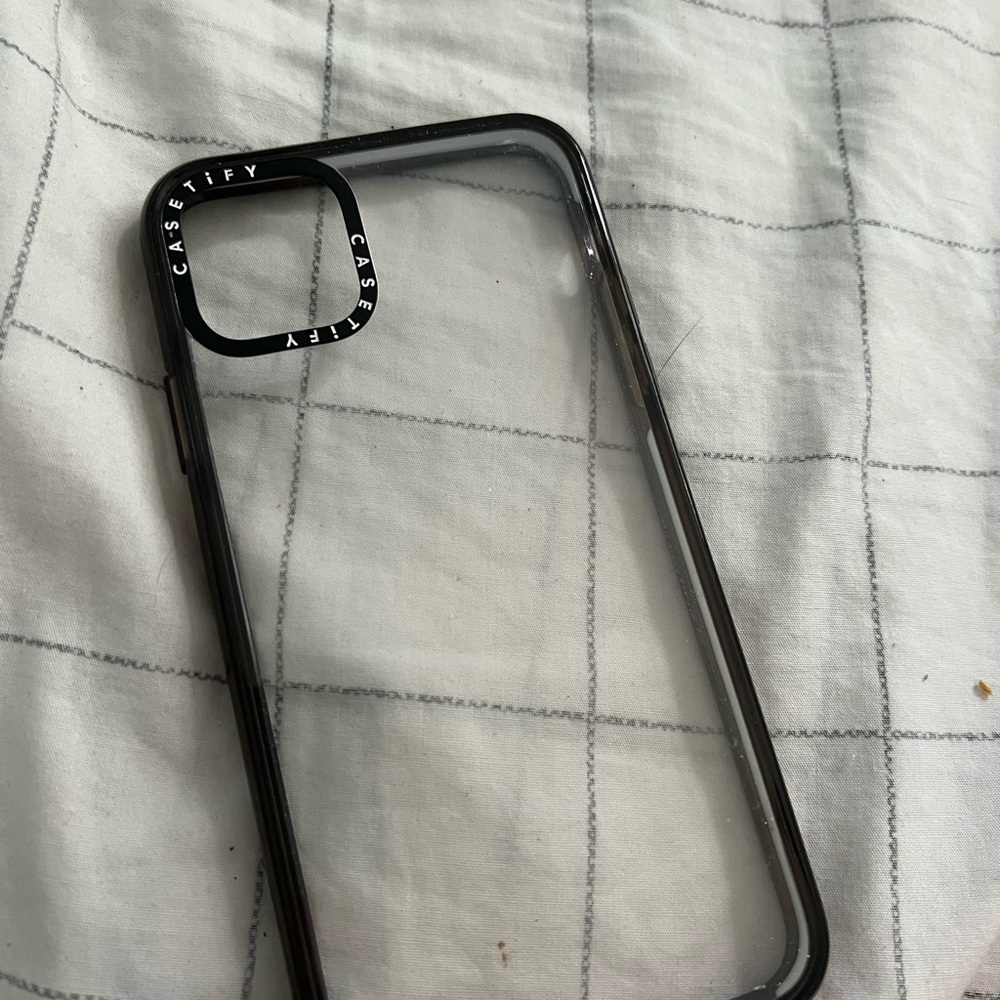 COPY - casetify case iphone 11 pro max with black border